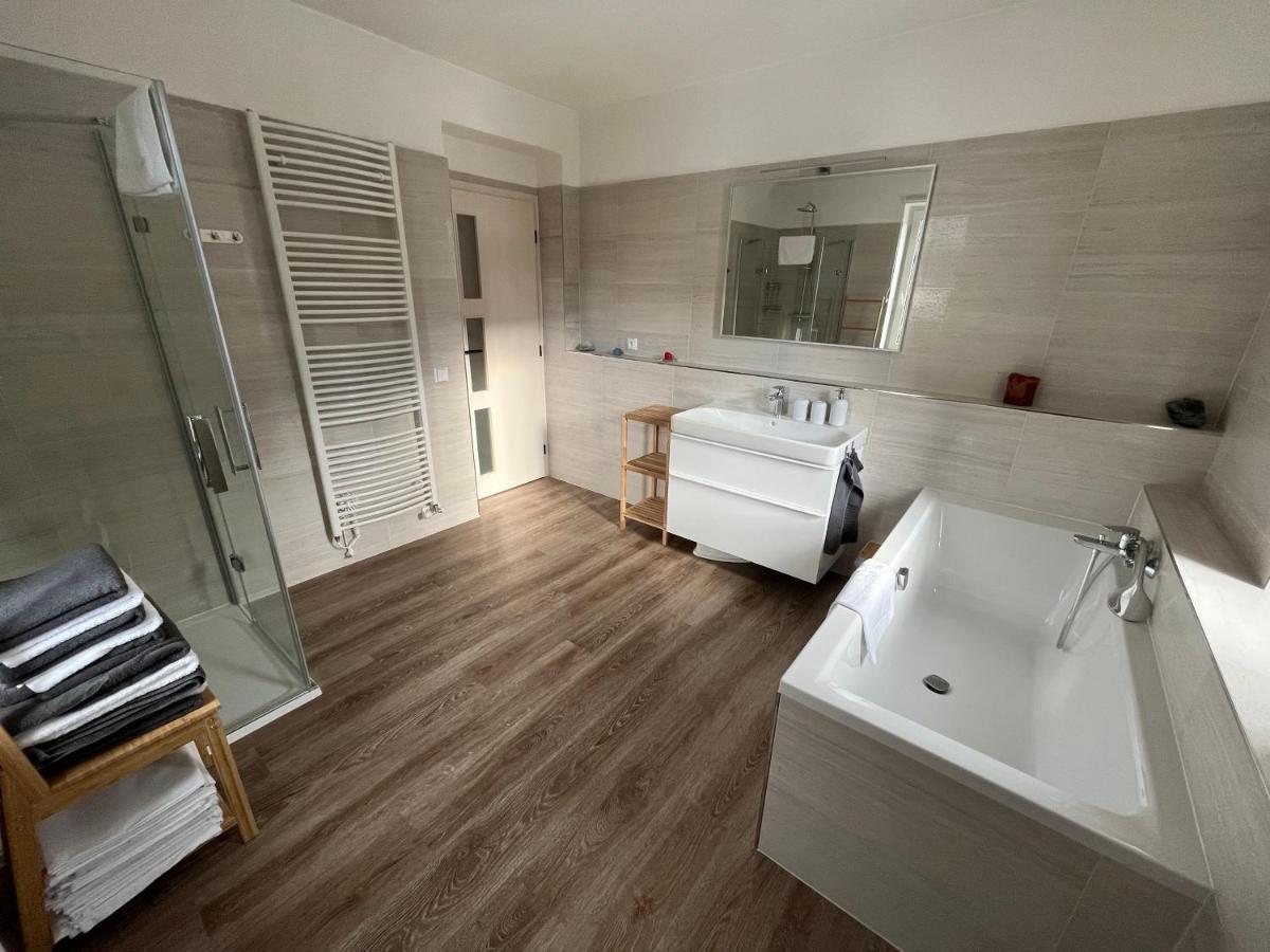Apartmany Josefac Se Saunou 约瑟夫杜尔 外观 照片